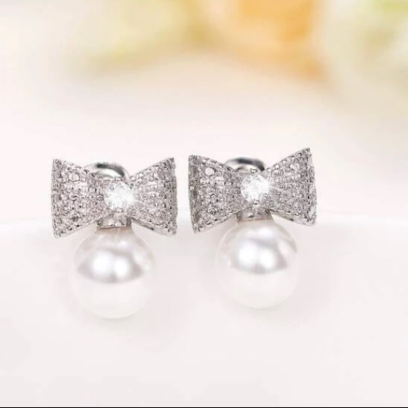 COPY - Kate spade rhinestone bow pearl stud earrings